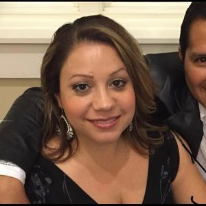 Meet your Posher, Alma